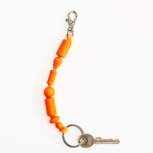 Neon Orange Perlen Bunter Short Wooden Beaded iPhone & Keychain