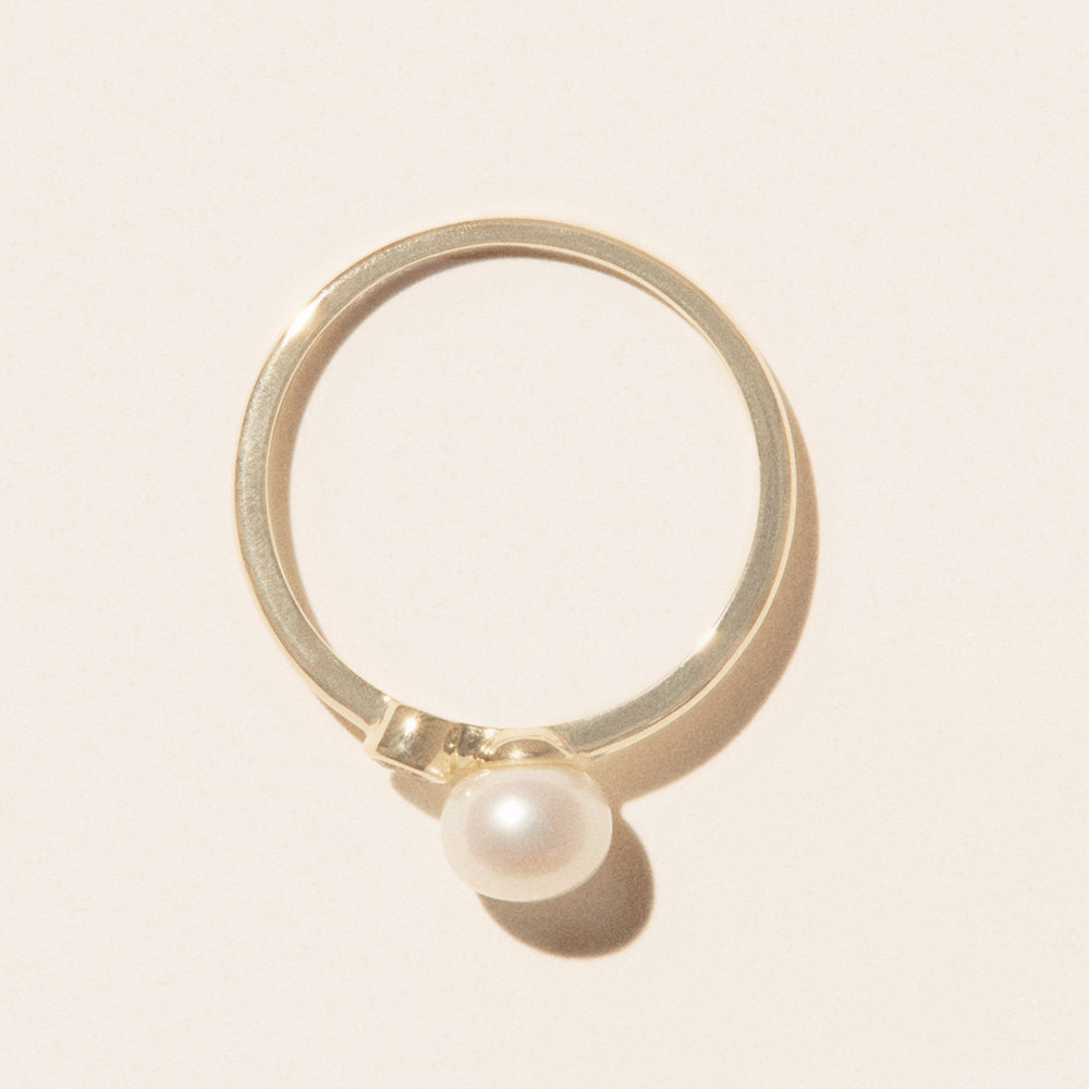 Martha N°1 Pearl & Diamond Ring, Pascale Monvoisin, tomfoolery