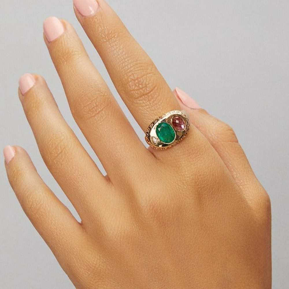 Nandi Emerald Ring, Scosha, tomfoolery