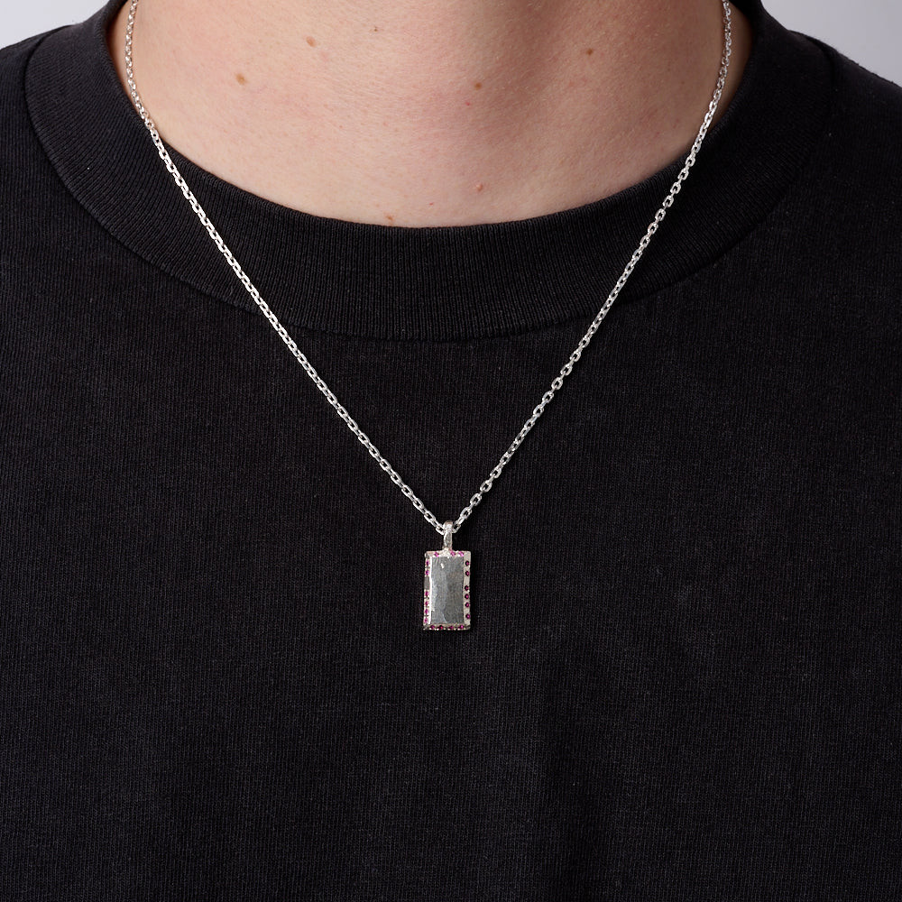 【関税込み】The Ouze Ruby Facet Ingot ネックレス The Ouze Ruby Facet Ingot Necklace The Ouze