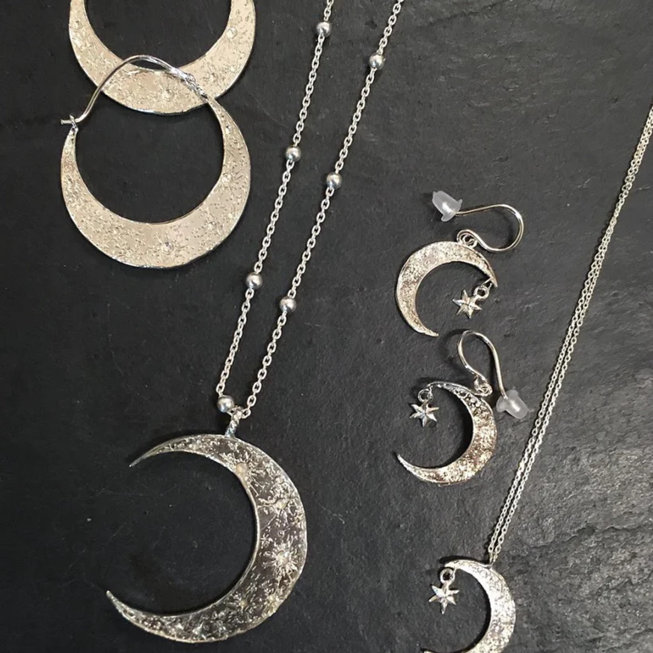 Large Half Moon Pendant Necklace / 925 Silver – ChintamaniAlchemi