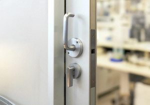 CS CaviLock CL100 ADA Sliding Door Lock