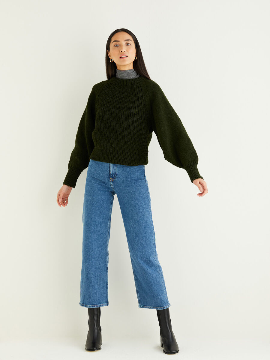 Balloon Sleeve Crop Sweater in Hayfield Soft Twist DK (10331