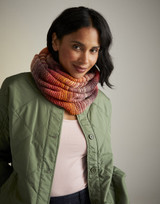 Sunset Stroll Snood in Sirdar Jewelspun Aran (10729) - PDF