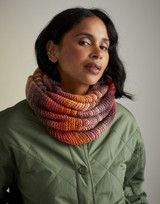 Sunset Stroll Snood in Sirdar Jewelspun Aran (10729) - PDF