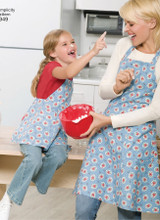 Child's & Misses' Aprons in Simplicity (S3949)