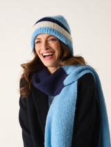 Wrap Me Up Scarf in Sirdar Soft Down (10886)