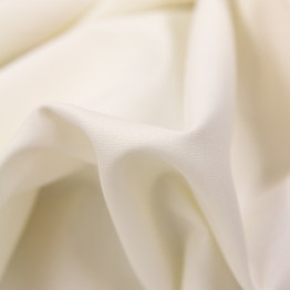 Quilting Solids (100% Cotton) - Ivory