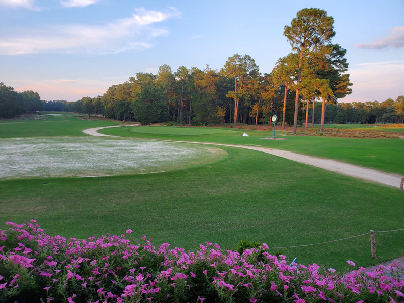 Personalized Chef Coats for Country Clubs & Why They're Important