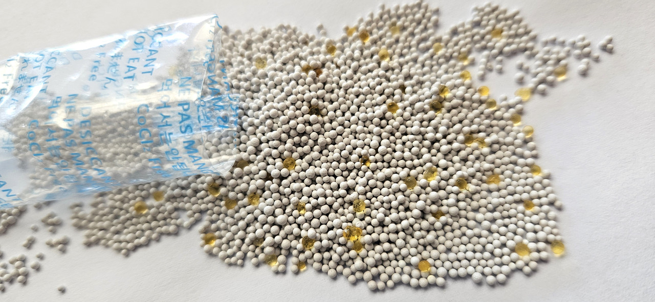 DesiPlus security camera desiccant packet
