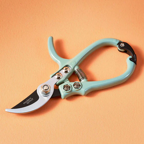 Compact Gardening Pruners