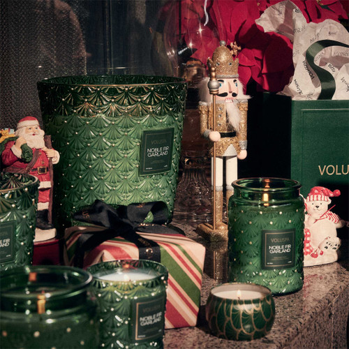 Voluspa Noble Fir Garland Candle