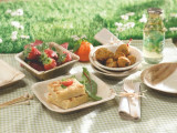 Square Palm Leaf Dinner Plate - L:6.3in W:6.3in H:0.8in - 100 pcs