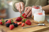 Round reusable jar glass with aluminium cap - 10oz D:2.75in W:2.87in H:3.77in - 20 pcs