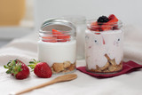 Round reusable jar glass with aluminium cap - 10oz D:2.75in W:2.87in H:3.77in - 20 pcs