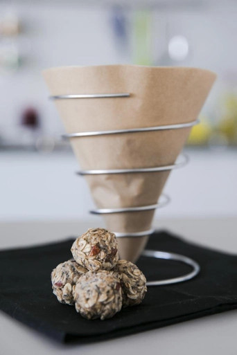 Tripod Reusable Metal Cone Holder - D:5in H:6in - 6 pcs Tripod Reusable Metal Cone Holder - D:5in H:6in - 6 pcs