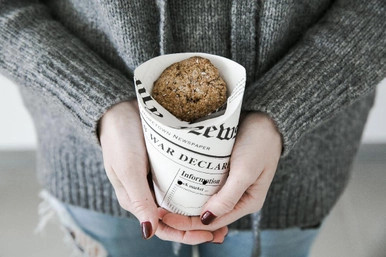 HAPPY FRIES Newsprint Closable Perforated Snack Cup - 9oz D:2.36in H:4.7in - 1000 pcs