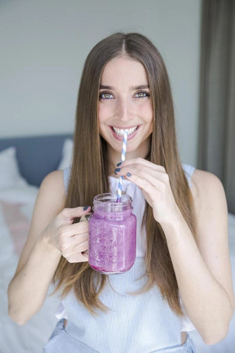 Durable Blue & White Striped Paper Straws - Unwrapped - D:0.23in L:7.75in - 300 pcs