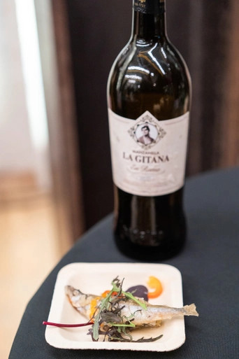 SCANDINAVIA Square Wooden Plate - 3.5oz L:4.5in W:4.5in H:0.5in - 250 pcs SCANDINAVIA Square Wooden Plate - 3.5oz L:4.5in W:4.5in H:0.5in - 250 pcs