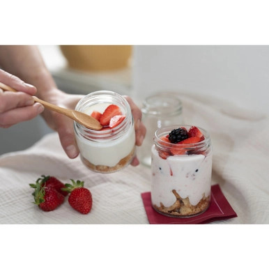 Round reusable jar glass with aluminium cap - 8.4oz D:2.75in W:2.91in H:3.26in - 20 pcs Round reusable jar glass with aluminium cap - 8.4oz D:2.75in W:2.91in H:3.26in - 20 pcs