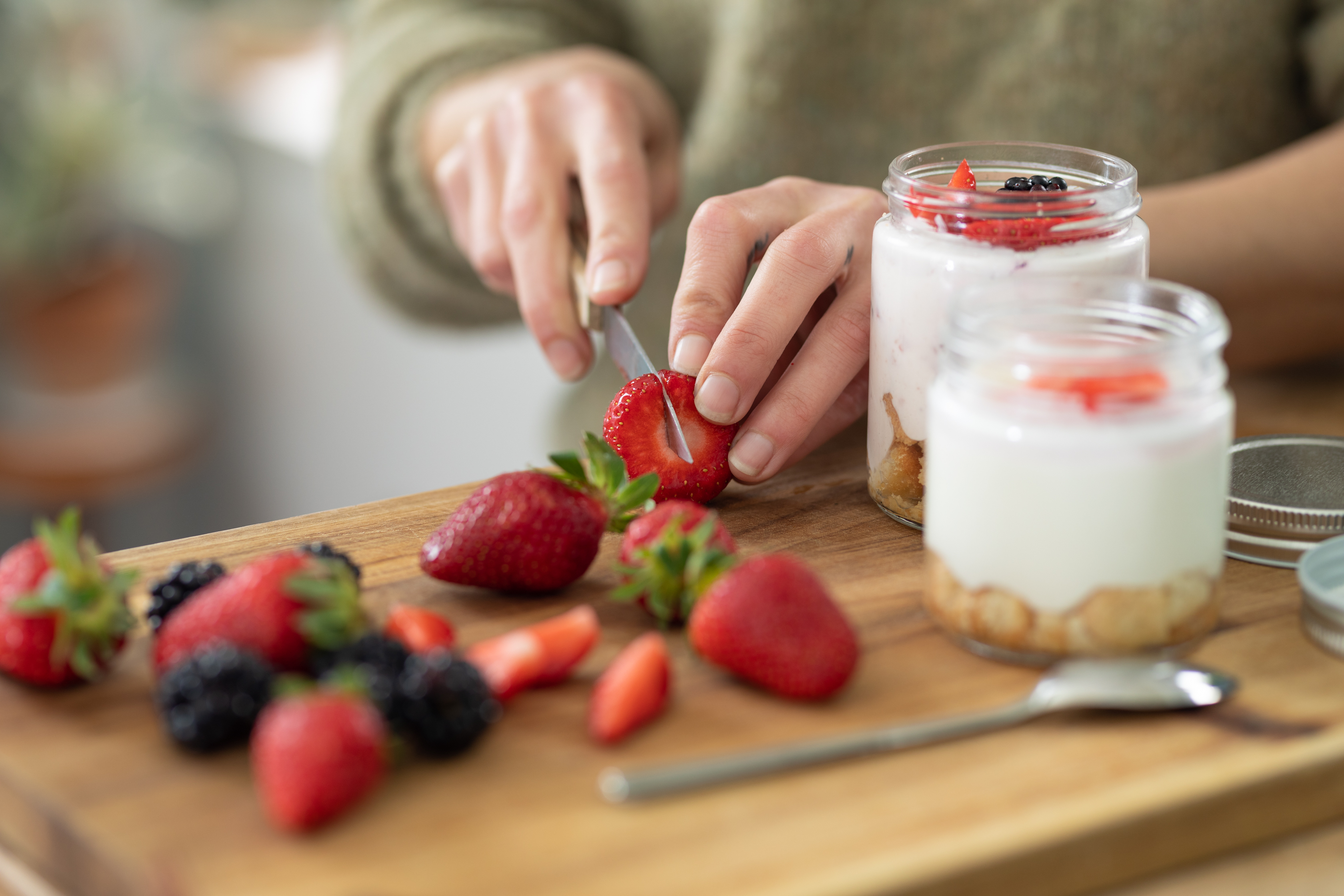 Round reusable jar glass with aluminium cap - 10oz D:2.75in W:2.87in H:3.77in - 20 pcs