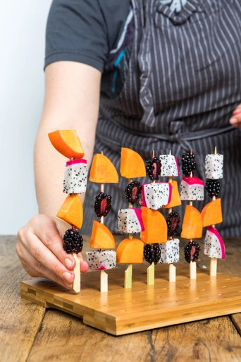 Rectangular thick bamboo pick holder for 120 picks - L:11.8in W:9.8in H:0.9in - 1 pc