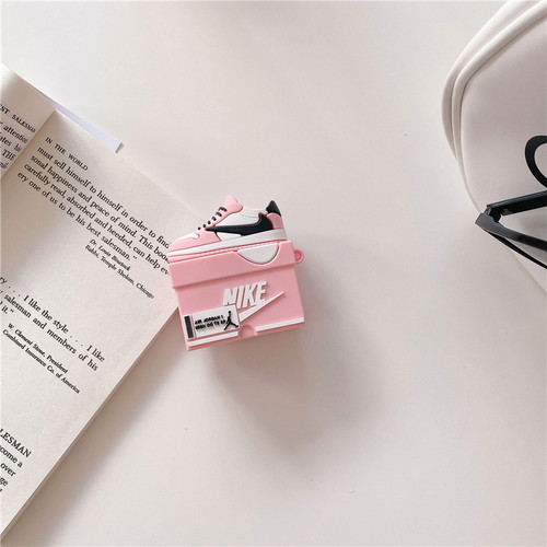 Air J1 Low Sneaker Airpod Case Air J1 Low Sneaker Airpod Case