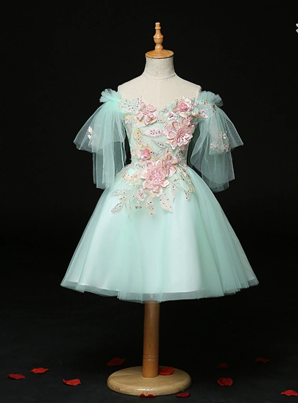 Modest Light Green Tulle Appliques Short Flower Girl Dress