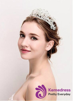 In Stock Chic Alloy Wedding Tiara With Rhinestones cheap