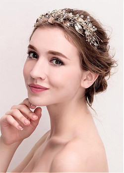 Cheap Elegant Alloy Wedding Hair Jewelry With Rhinestones