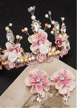 Fashionable Eye-catching Alloy Wedding Sets With Handmade Flowers