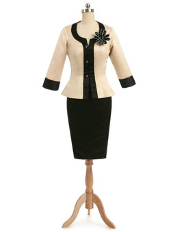 Modern Champagne 2017 Mother Of The Bride Dresses Sheath Knee Length