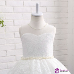 Dreamy White / Ivory Flower Girl Dresses O-neck Lace Ball Gown with Pearl