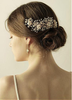 Fashion Alluring Alloy Wedding Hair Jewelry With Rhinestones