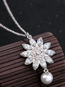 Cheap Way Plaid Ribbon Flower-Shaped Pendant Necklace