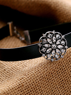 Cheap Floral Shape Crysyal Choker Necklace