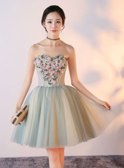 2017 New Arrival Sweethear Sleeveless Strapless Prom Dresses Short