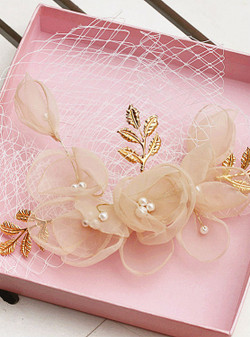 bride wedding styling hair ornaments handmade lace flowers butterfly