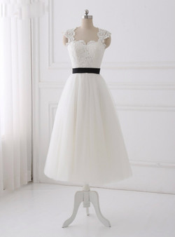 2018 Simple Bohemian Tea Length Wedding Dresses