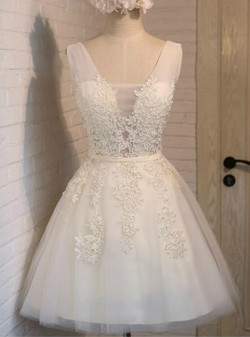 In Stock:Ship in 48 hours V-neck Yellow Tulle Dress