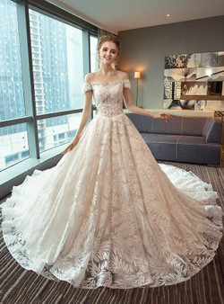 Fashion Ball Gown Off The Shoulder White Tulle Wedding Dress