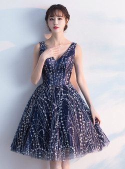 In Stock:Ship in 48 hours Blue Bling Bling V-neck Homecoming Dress