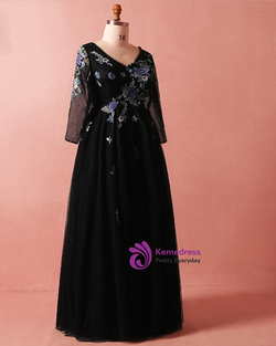 Plus Size Black Tulle Embroidery Long Sleeve V-neck Prom Dress