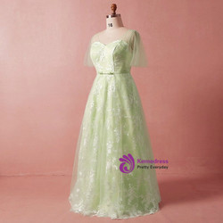 Plus Size Green Lace Tulle Short Sleeve V-neck Prom Dress