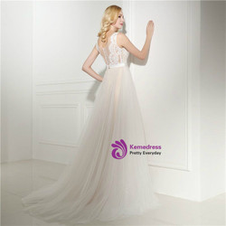 Sexy Ivory Tulle Lace Scoop Neck Floor Length Wedding Dress