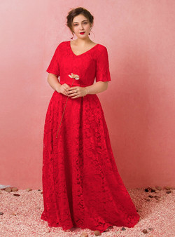 Plus Size Red Lace V-neck Short Sleeve Prom Dress