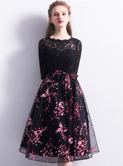 In Stock:Ship in 48 hours Black Half Sleeve Print Homecoming Dress