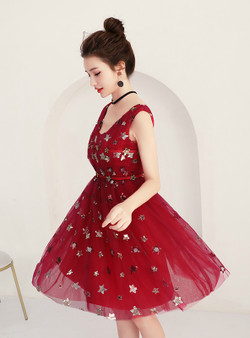 In Stock:Ship in 48 hours Tulle V-neck Backless Homecoming Dress