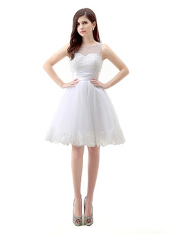 White Short Tulle Lace Knee Length Pearls Homecoming Dress