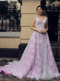 Purple V-neck Backless Tulle Appliques Train Wedding Dress